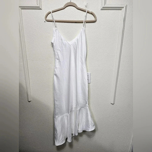 Lulu's Strictly Romance White Satin Asymmetrical Tiered Midi Dress Party Holiday - Picture 10 of 11